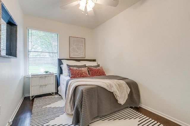 2215 5th Avenue, Fort Worth, TX 76110