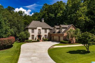2023 WILMINGTON PLACE, Birmingham, AL 35242