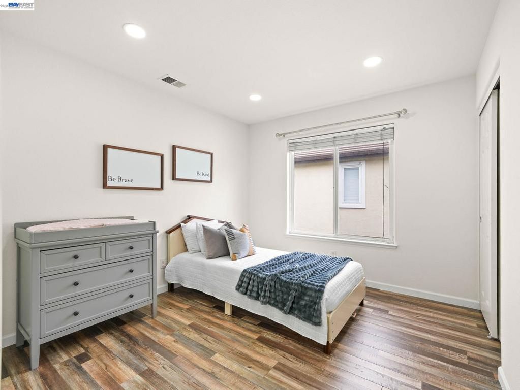 Image 24 of property listing at 4907 Winterbrook Ave, Dublin, CA 94568