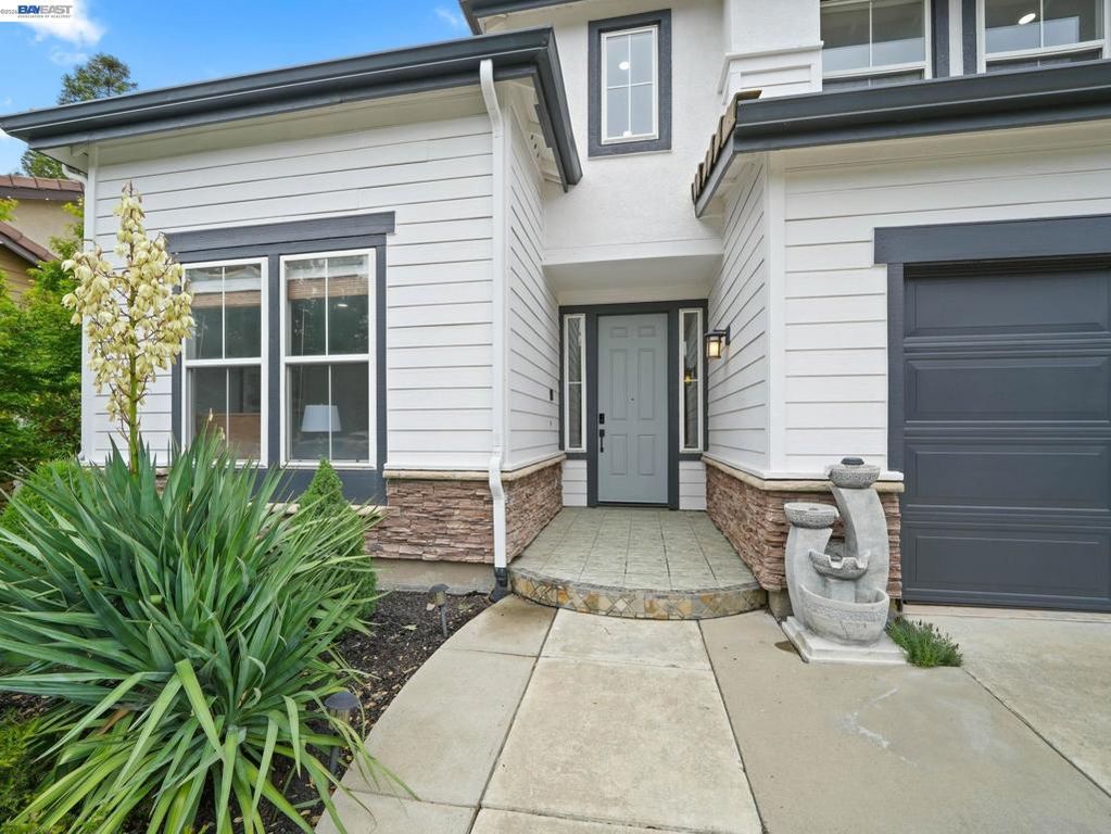 Image 3 of property listing at 4907 Winterbrook Ave, Dublin, CA 94568