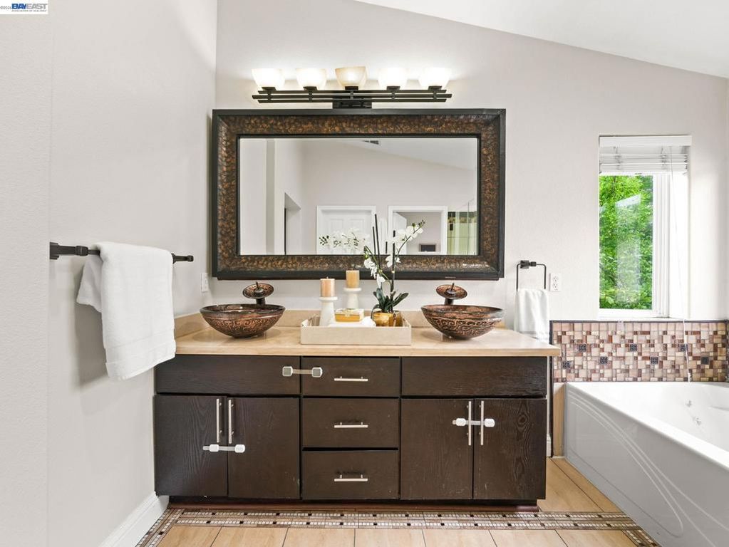 Image 33 of property listing at 4907 Winterbrook Ave, Dublin, CA 94568