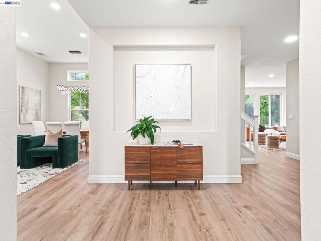Image 37 of property listing at 4907 Winterbrook Ave, Dublin, CA 94568