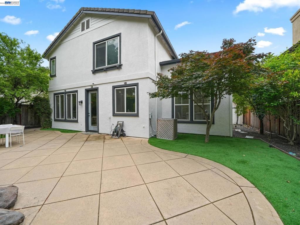 Image 42 of property listing at 4907 Winterbrook Ave, Dublin, CA 94568