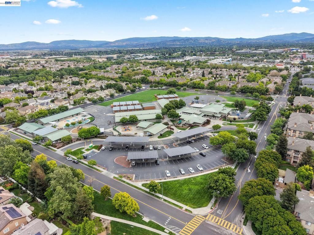 Image 50 of property listing at 4907 Winterbrook Ave, Dublin, CA 94568