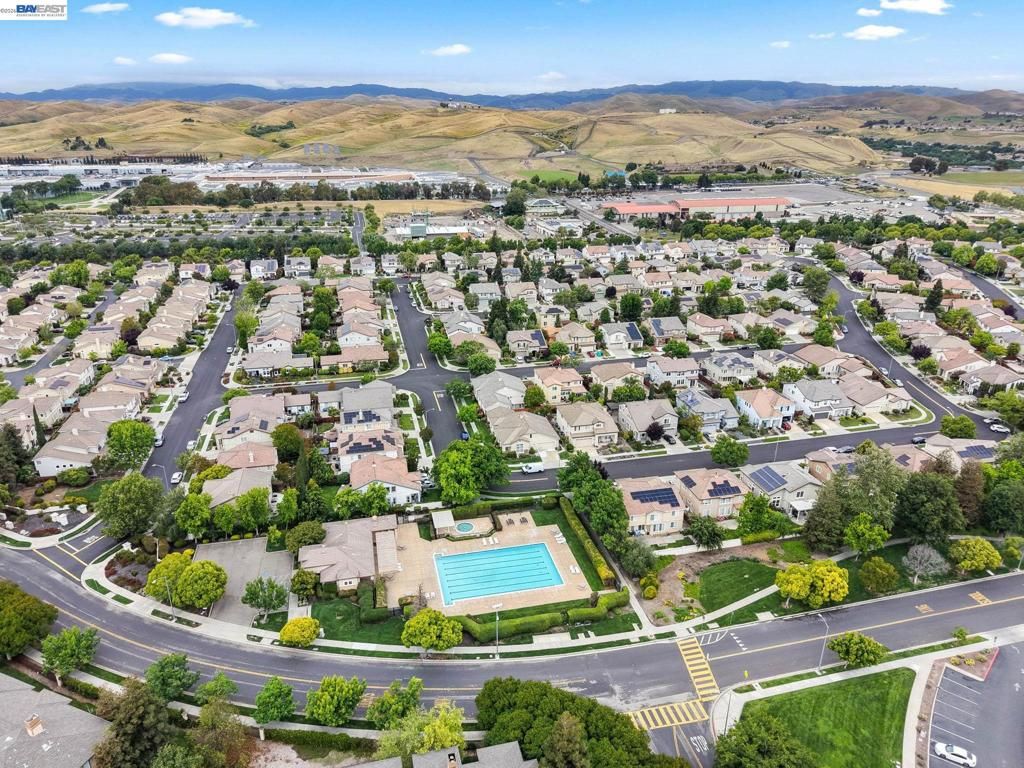 Image 51 of property listing at 4907 Winterbrook Ave, Dublin, CA 94568