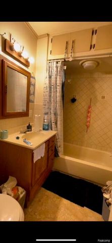 2341 N Clinton Street, Saginaw, MI 48602
