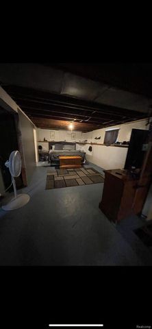 2341 N Clinton Street, Saginaw, MI 48602