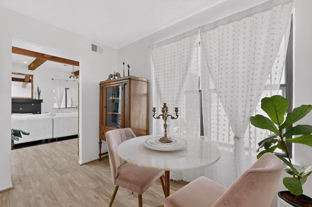 5527 Amistad Road NE, Albuquerque, NM 87111