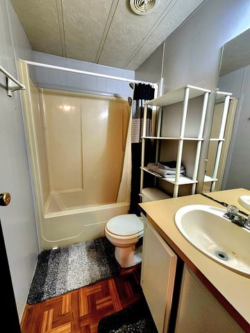 111 W Duncan Avenue, Mertzon, TX 76941