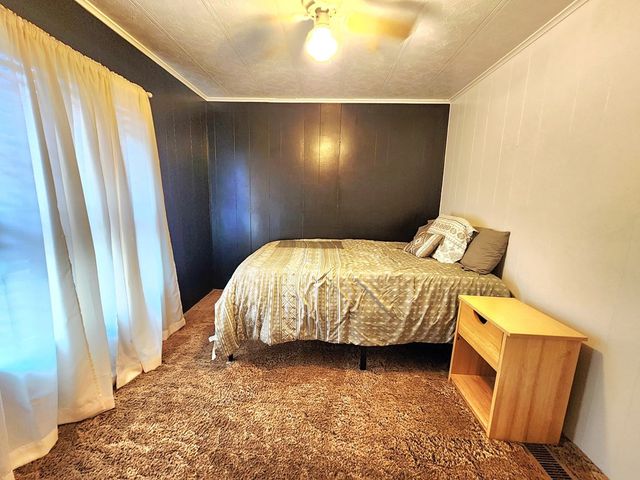 111 W Duncan Avenue, Mertzon, TX 76941