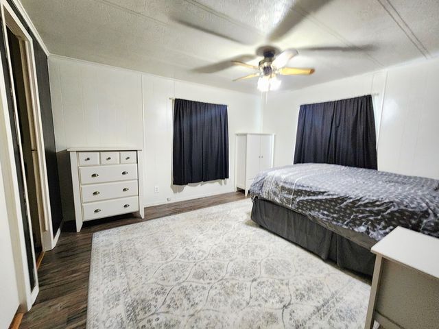 111 W Duncan Avenue, Mertzon, TX 76941