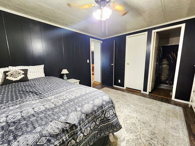 111 W Duncan Avenue, Mertzon, TX 76941