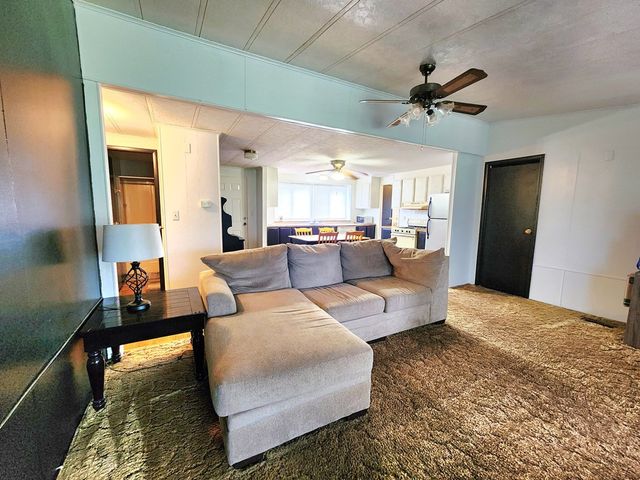 111 W Duncan Avenue, Mertzon, TX 76941