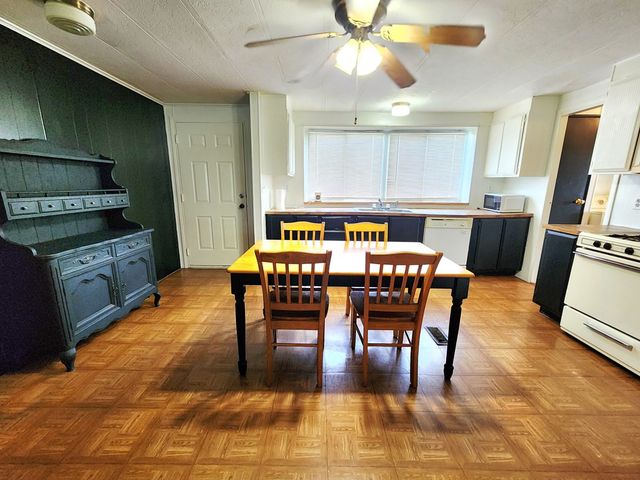 111 W Duncan Avenue, Mertzon, TX 76941