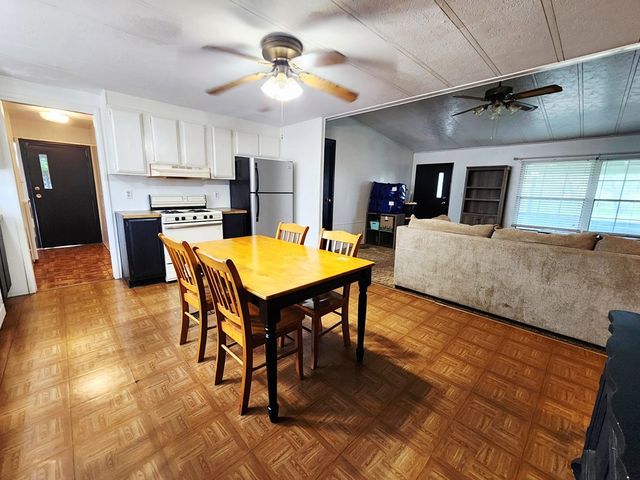 111 W Duncan Avenue, Mertzon, TX 76941