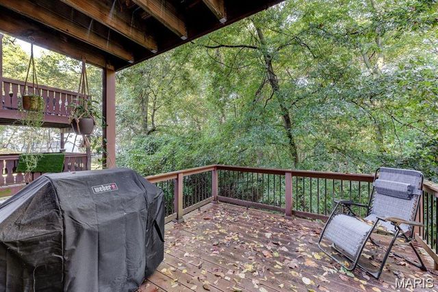 5593 Baronridge Drive 5, St Louis, MO 63129