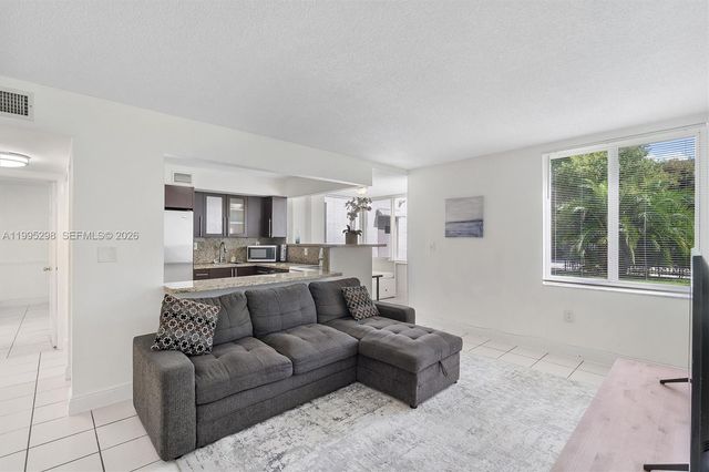 250 180th Dr 158, Sunny Isles Beach, FL 33160