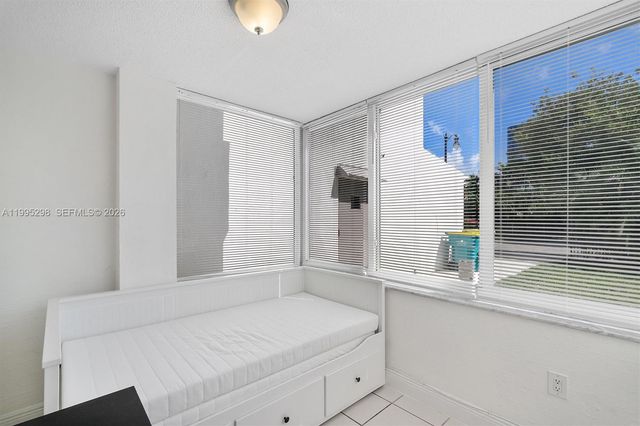 250 180th Dr 158, Sunny Isles Beach, FL 33160