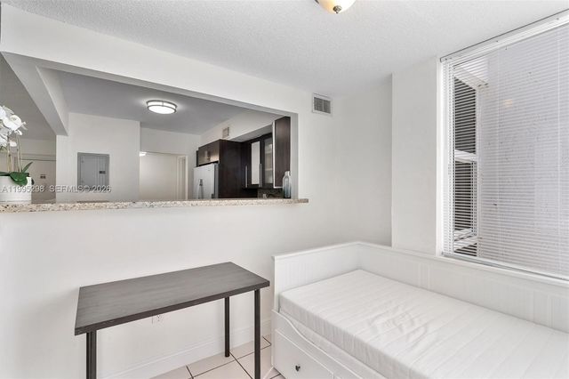 250 180th Dr 158, Sunny Isles Beach, FL 33160