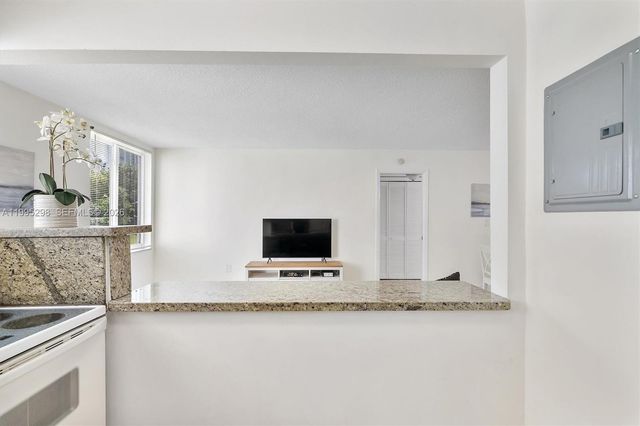 250 180th Dr 158, Sunny Isles Beach, FL 33160