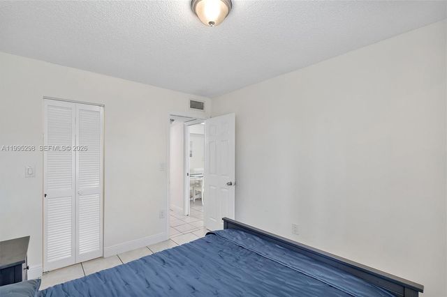 250 180th Dr 158, Sunny Isles Beach, FL 33160