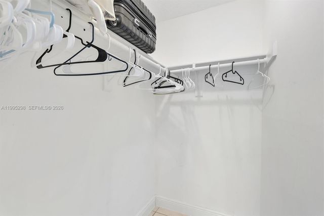 250 180th Dr 158, Sunny Isles Beach, FL 33160