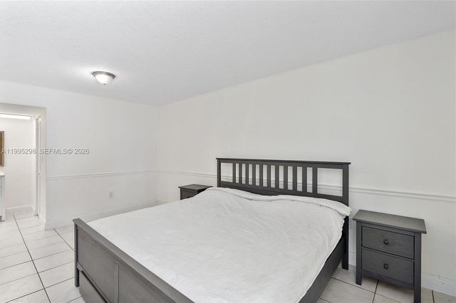 250 180th Dr 158, Sunny Isles Beach, FL 33160