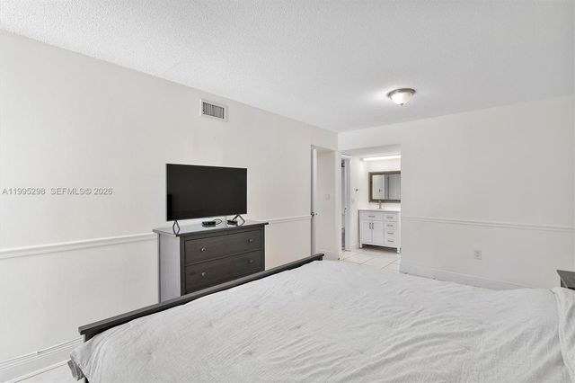 250 180th Dr 158, Sunny Isles Beach, FL 33160