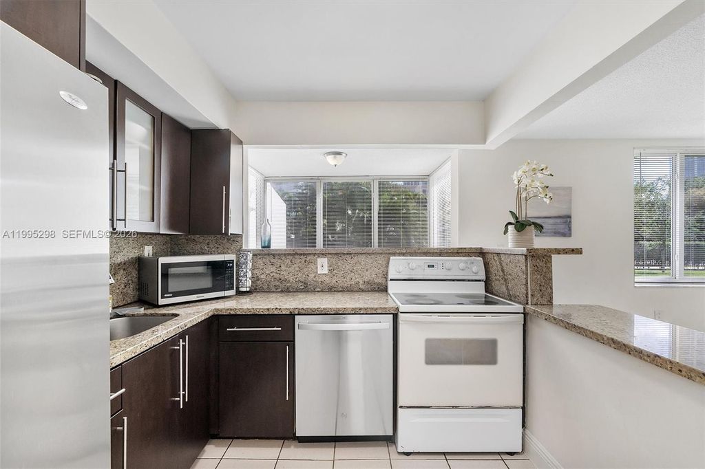 250 180th Dr 158, Sunny Isles Beach, FL 33160