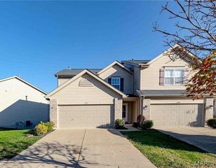 618 Country Heights Drive, Lake St Louis, MO 63367