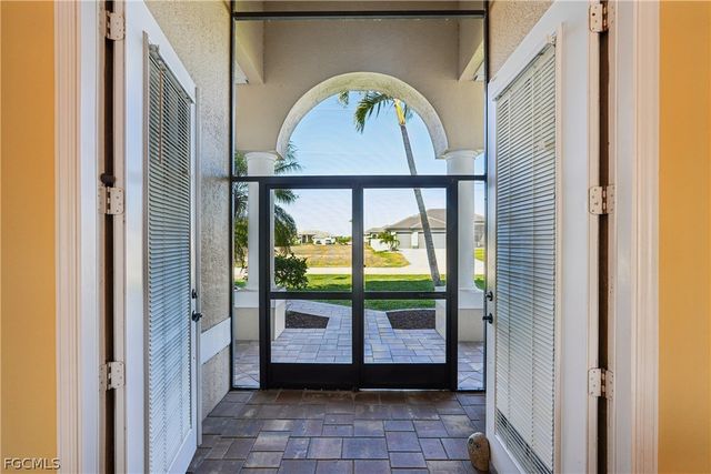 1019 NW 42nd PL, Cape Coral, FL 33993