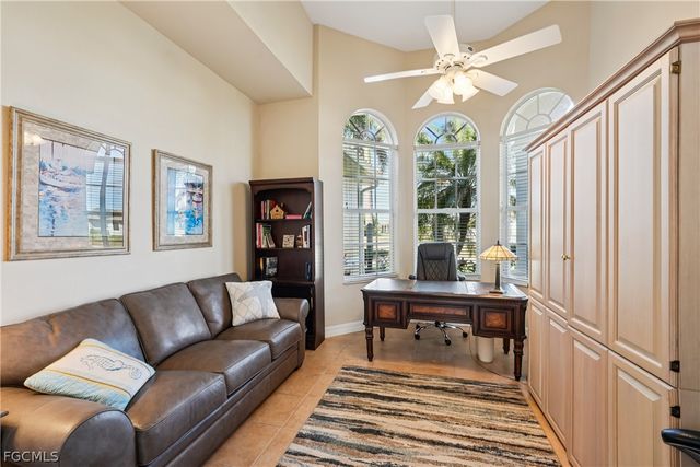 1019 NW 42nd PL, Cape Coral, FL 33993