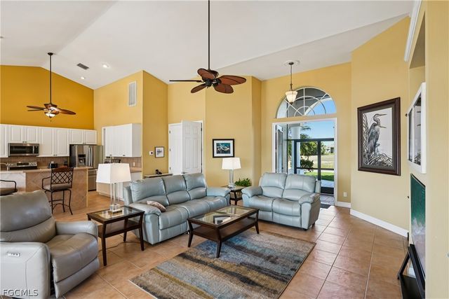 1019 NW 42nd PL, Cape Coral, FL 33993