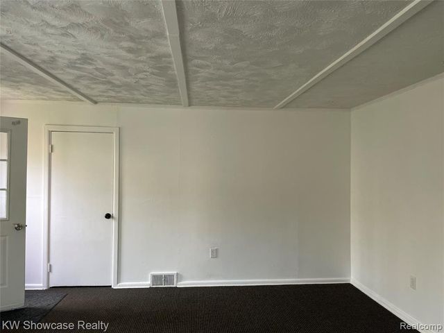 4335 Territorial Road, Rochester, MI 48306