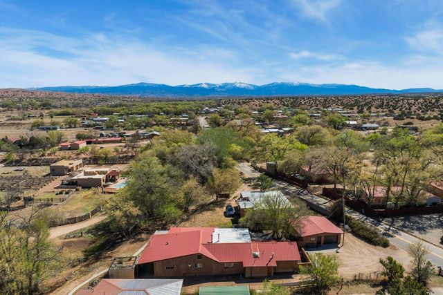 479 County Road 84, Santa Fe, NM 87506