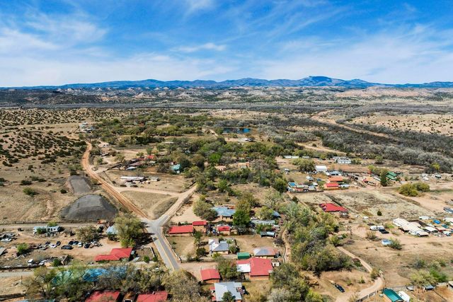 479 County Road 84, Santa Fe, NM 87506