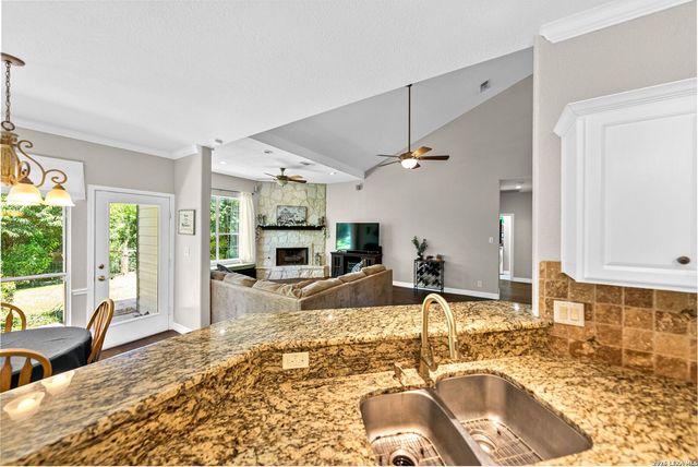 9347 Llano Verde, Helotes, TX 78023