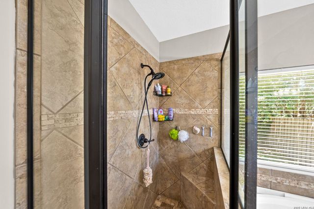 9347 Llano Verde, Helotes, TX 78023