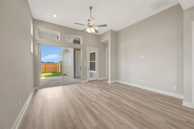 16750 Vibrant Avenue, Hockley, TX 77447