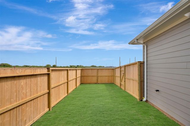 16750 Vibrant Avenue, Hockley, TX 77447