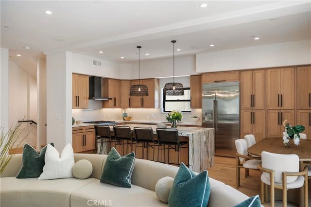 245 W El Portal B, San Clemente, CA 92672