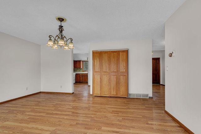 122 Benton Oaks Drive, Sauk Rapids, MN 56379