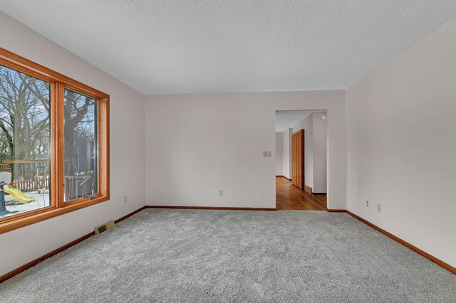 122 Benton Oaks Drive, Sauk Rapids, MN 56379