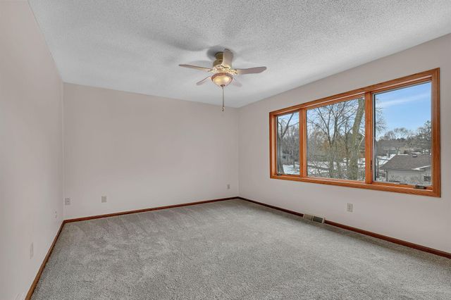 122 Benton Oaks Drive, Sauk Rapids, MN 56379