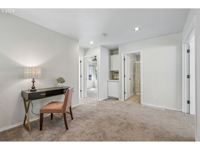 2385 Ne 13TH Way, Hillsboro, OR 97124