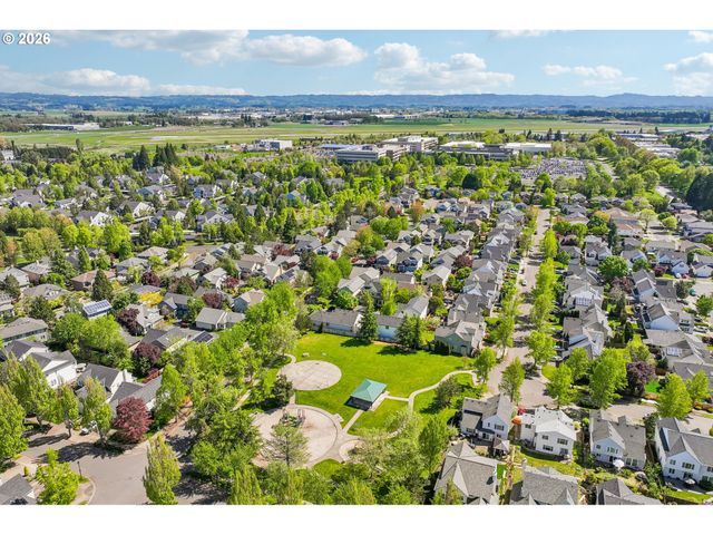 2385 Ne 13TH Way, Hillsboro, OR 97124