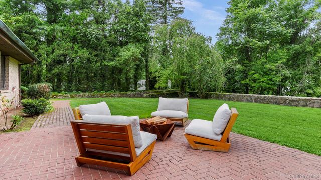 67 Woodlands Road, Harrison, NY 10528