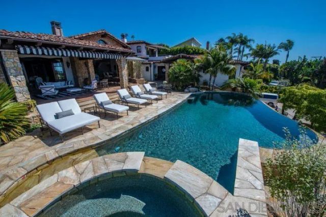208 S Rios, Solana Beach, CA 92075