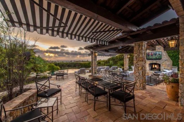 208 S Rios, Solana Beach, CA 92075
