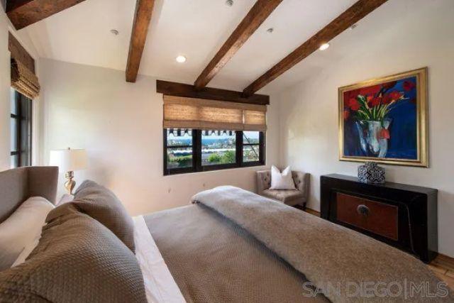 208 S Rios, Solana Beach, CA 92075